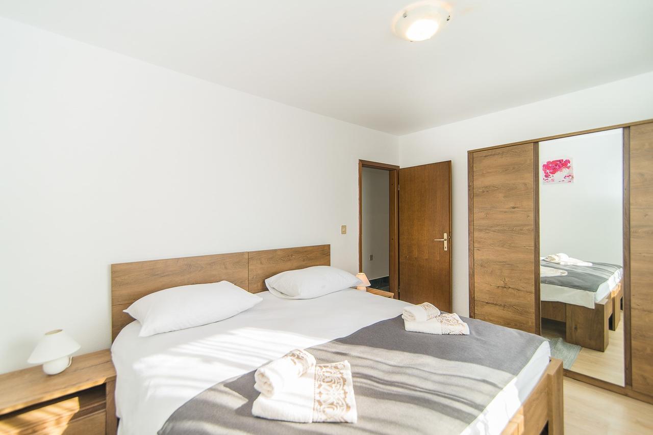 Apartments Dino Poreč Eksteriør bilde