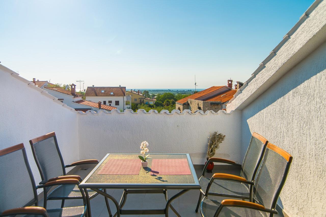 Apartments Dino Poreč Eksteriør bilde