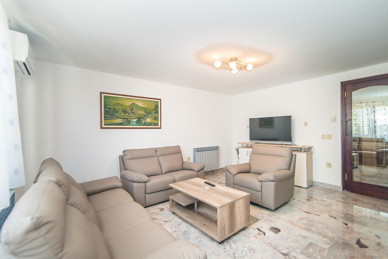 Apartments Dino Poreč Eksteriør bilde