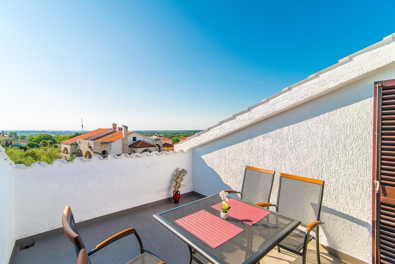 Apartments Dino Poreč Eksteriør bilde